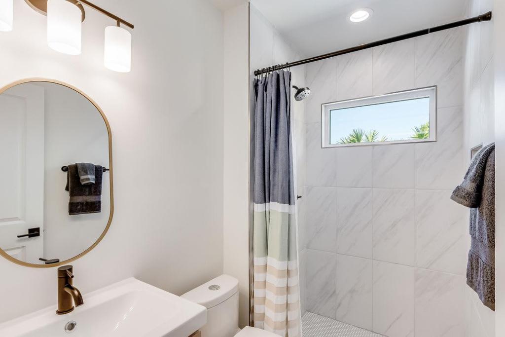 Bright New Beach House With In- Law Suite -- 2 Blocks To Beach! Saint Augustine Eksteriør billede