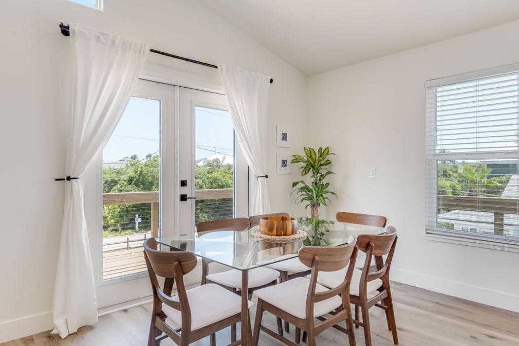 Bright New Beach House With In- Law Suite -- 2 Blocks To Beach! Saint Augustine Eksteriør billede